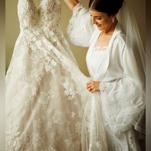 Bride/wedding robe